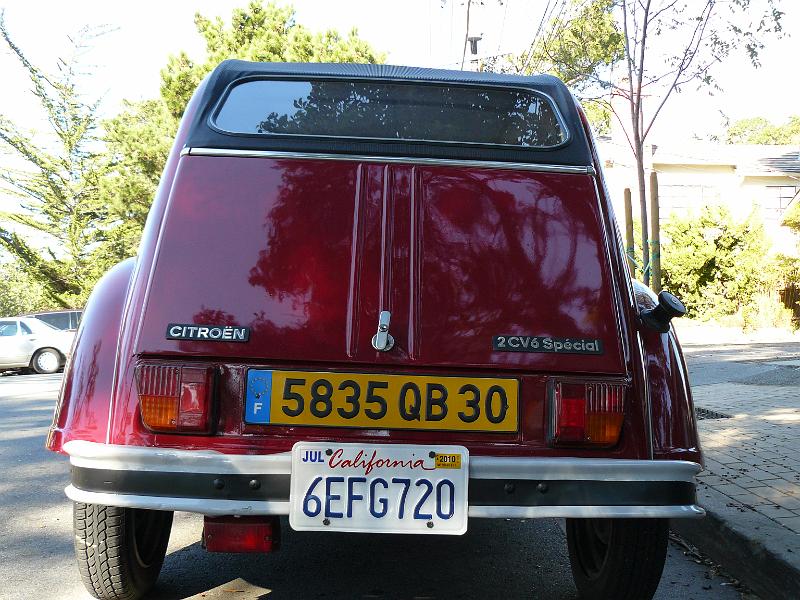 P1070225.JPG - Neat cars with California license plates. The first of many, I hope.