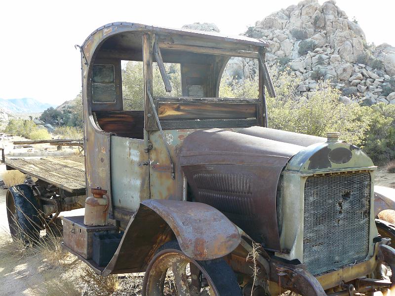 P1080216.JPG - His MACK truck, that, after at least 40 years up on wooden blocks the son managed to get the thing started and drove it around.