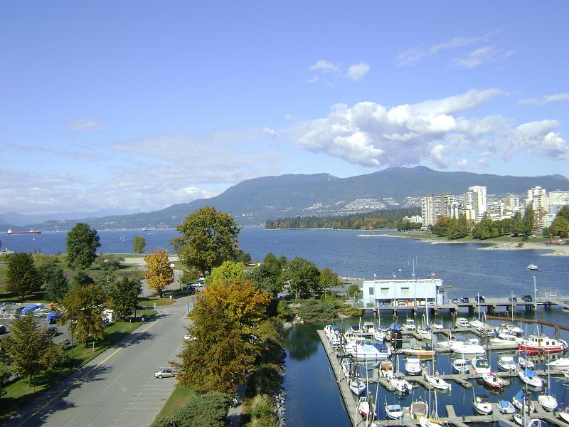 DSC03608.JPG - A bridge view in Vancouver city
