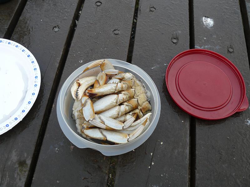 P1050599.JPG - We had fresh caught crab for breakfast and dinner one day. A group of people a few sites down from us let us have some of their catch. It was good