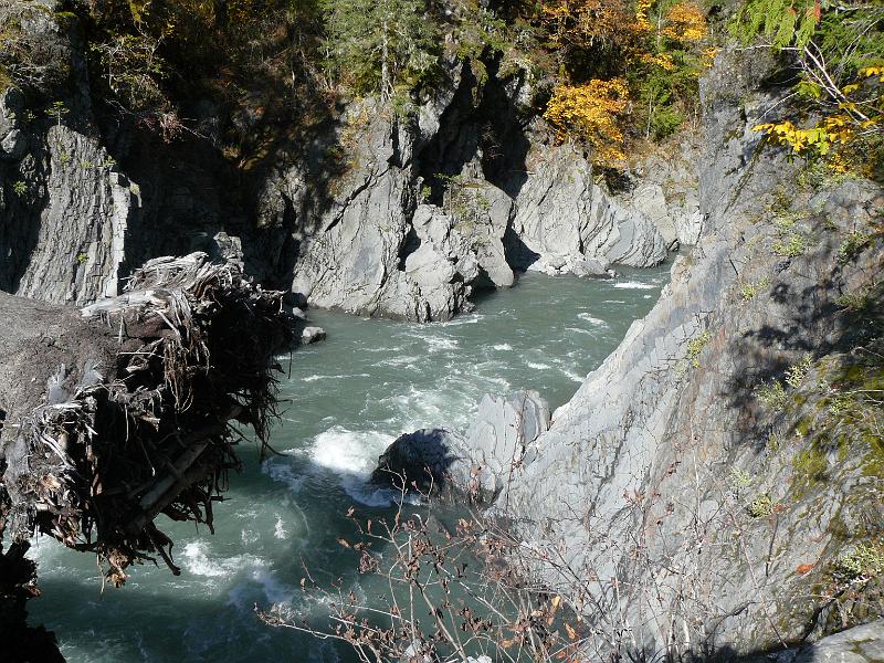 P1060014.JPG - Goblin's Gate. Cool narrowing of the river