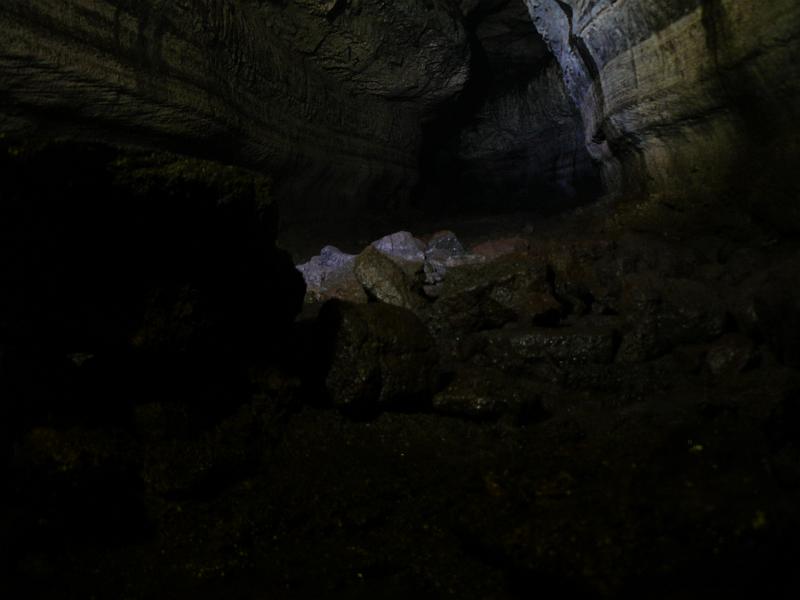 P1060219.JPG - The only good shot inside the cave.